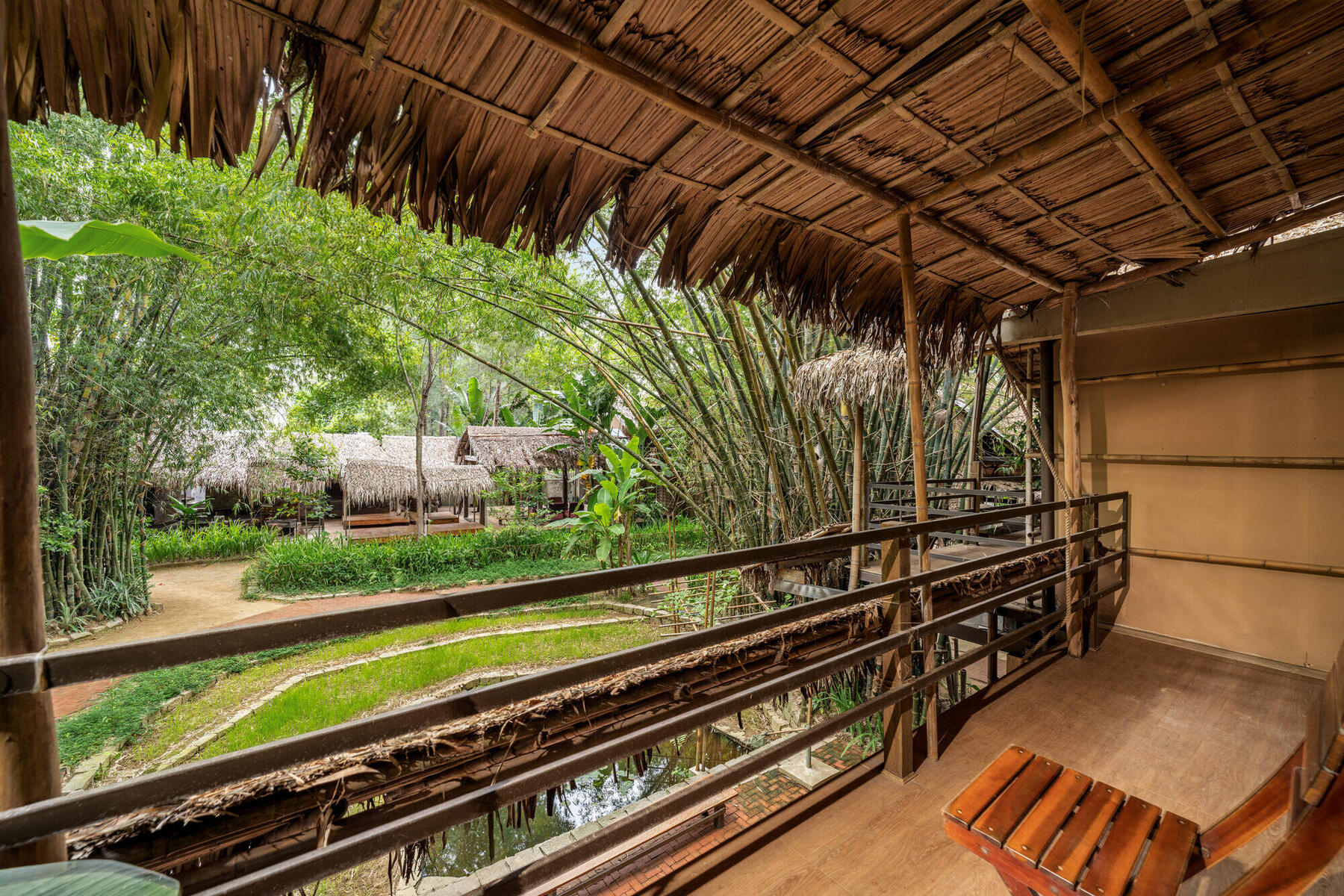 Village Garden Room — 4